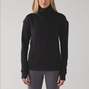 Lululemon Kicking the Cold Funnel Neck
